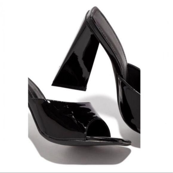 Square Toe Triangle Heel Mules in Black Patent - Picture 5 of 6